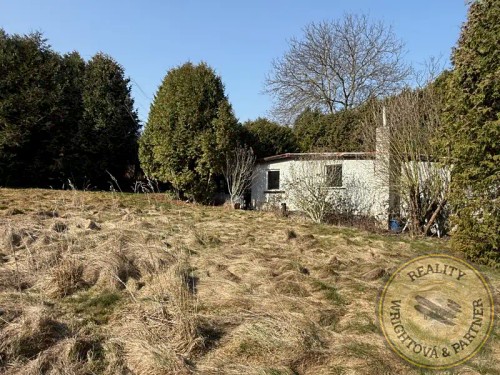 Prodej stavebního pozemku 1825 m²