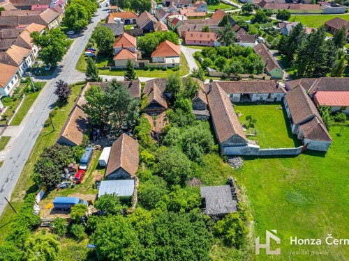 Prodej stavebního pozemku 3028 m²