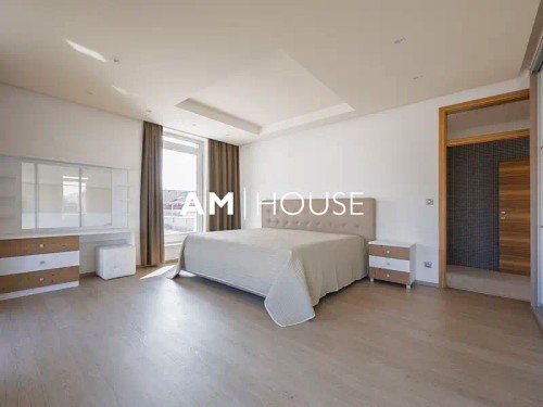 Prodej domu 330 m², pozemek 1277 m²