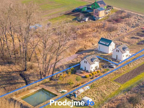 Prodej stavebního pozemku 1538 m²