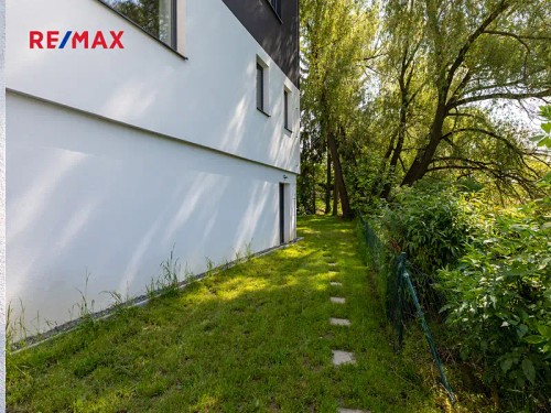 Prodej vily 330 m², pozemek 600 m²