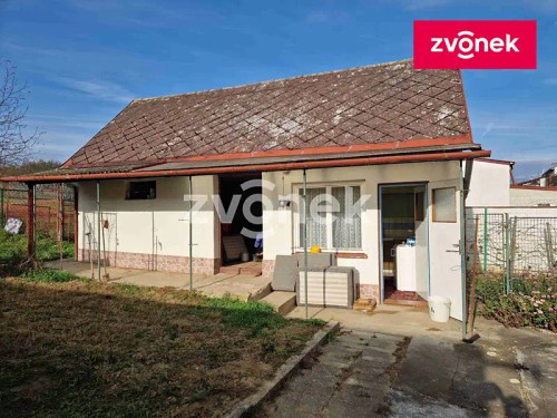 Prodej domu 360 m², pozemek 1570 m²