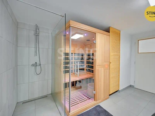 Prodej domu 250 m², pozemek 933 m²