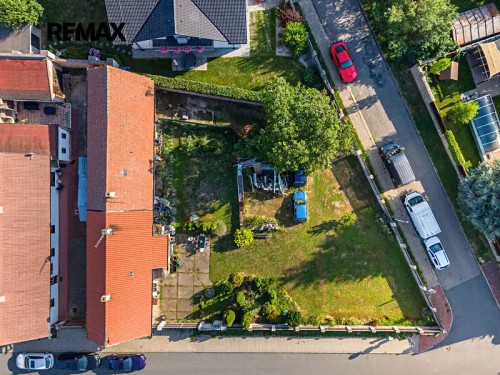 Prodej stavebního pozemku 905 m²