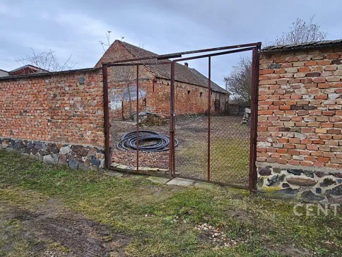 Prodej stavebního pozemku 2090 m²