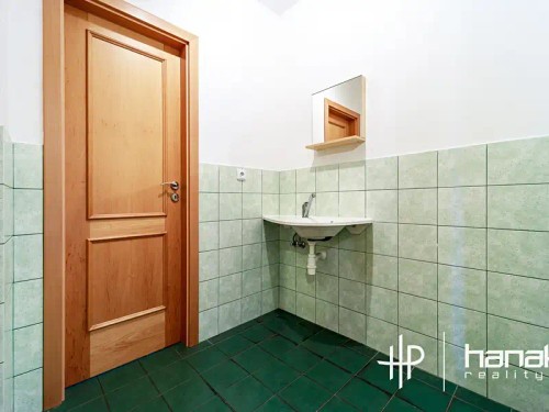 Prodej domu 259 m², pozemek 2016 m²