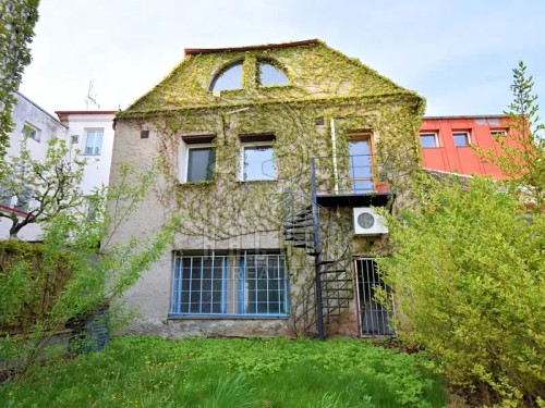 Prodej domu 325 m², pozemek 304 m²