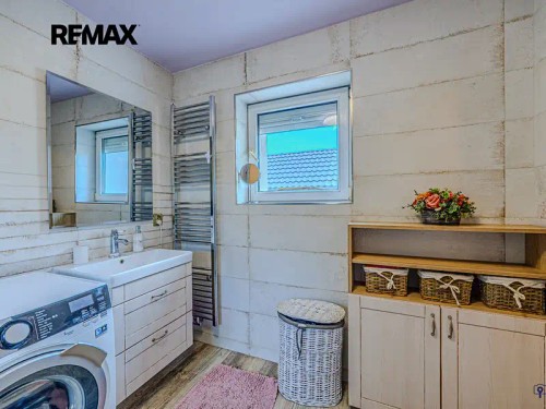 Prodej domu 258 m², pozemek 4004 m²