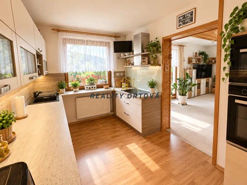 Prodej domu 400 m², pozemek 1032 m²