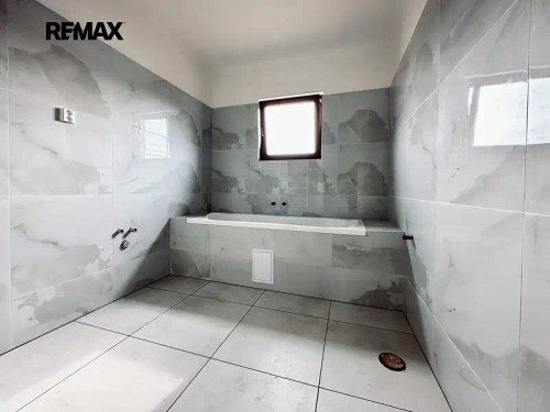 Prodej domu 200 m², pozemek 3128 m²