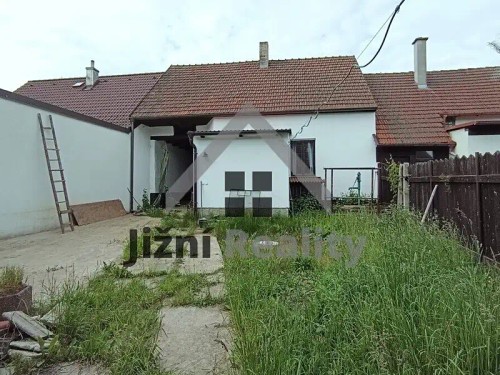 Prodej domu 180 m², pozemek 830 m²