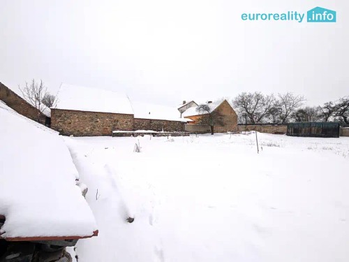 Prodej zemědělské usedlosti 300 m², pozemek 2467 m²