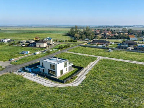 Prodej stavebního pozemku 857 m²