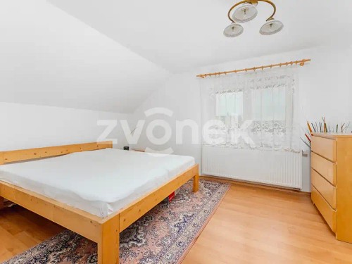 Prodej domu 186 m², pozemek 914 m²