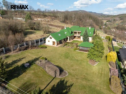 Prodej domu 615 m², pozemek 2660 m²