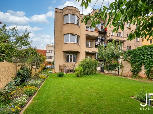 Prodej bytu 1+1 65 m²