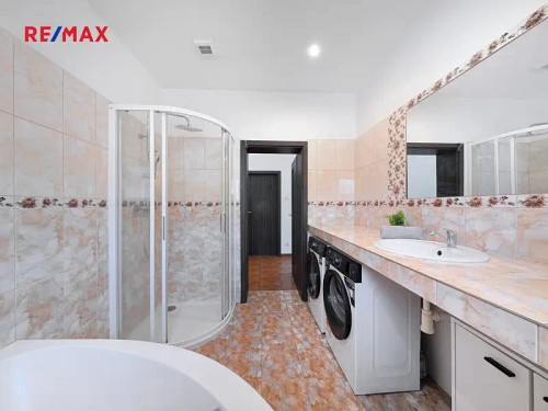 Prodej stavebního pozemku 3066 m²