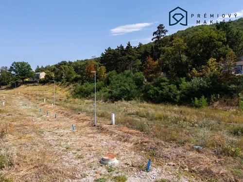 Prodej stavebního pozemku 594 m²