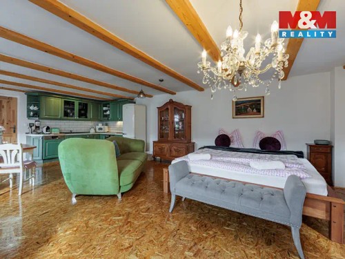 Prodej domu 228 m², pozemek 1683 m²