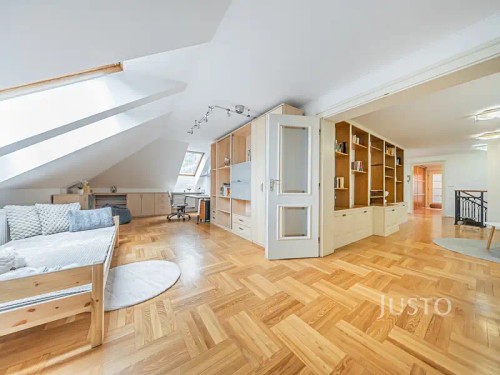 Prodej domu 255 m², pozemek 890 m²
