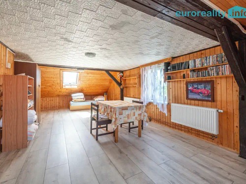 Prodej domu 250 m², pozemek 382 m²