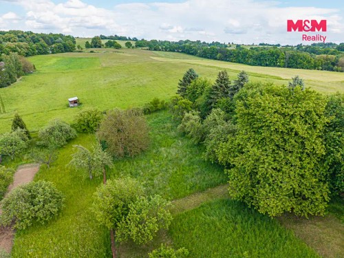 Prodej stavebního pozemku 1693 m²