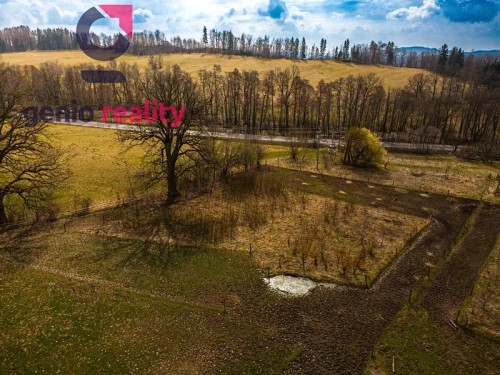 Prodej stavebního pozemku 1040 m²