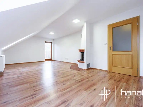 Prodej domu 259 m², pozemek 2016 m²