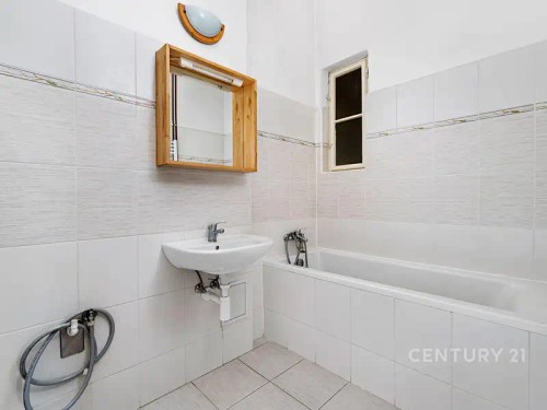 Prodej bytu 1+1 58 m²