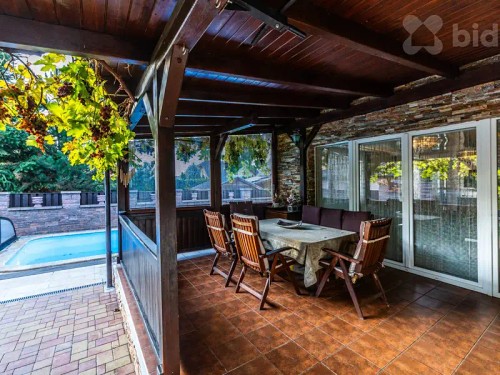 Prodej domu 283 m², pozemek 800 m²