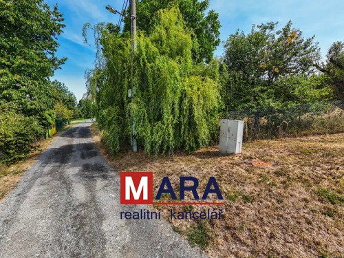 Prodej stavebního pozemku 424 m²