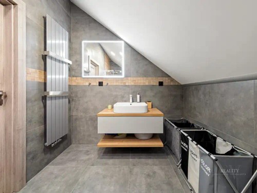 Prodej domu 221 m², pozemek 1252 m²