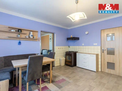 Prodej domu 180 m², pozemek 4410 m²