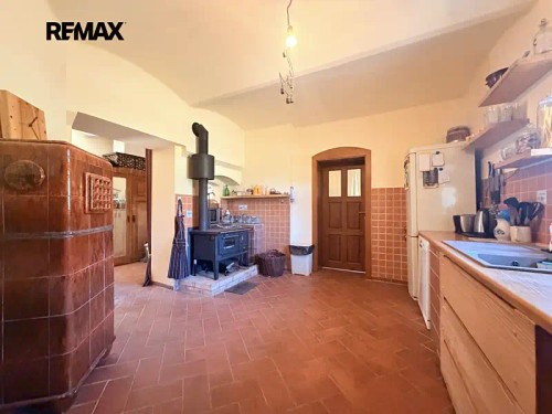 Prodej zemědělské usedlosti 725 m², pozemek 7880 m²