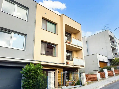 Prodej domu 245 m², pozemek 294 m²