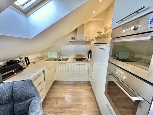 Prodej bytu 2+1 80 m²