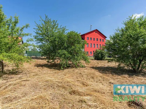 Prodej stavebního pozemku 864 m²