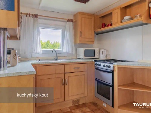 Prodej stavebního pozemku 2561 m²