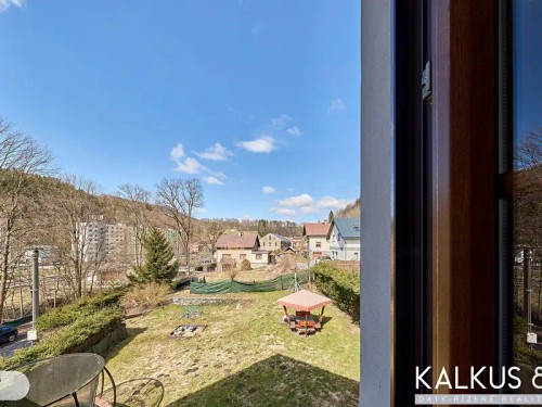 Prodej vily 490 m², pozemek 2450 m²