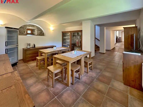 Prodej domu 800 m², pozemek 1904 m²