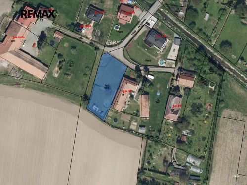Prodej stavebního pozemku 1064 m²
