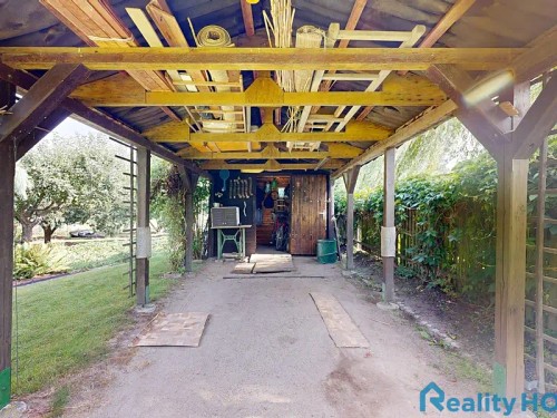 Prodej stavebního pozemku 2366 m²