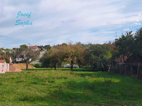 Prodej stavebního pozemku 1108 m²