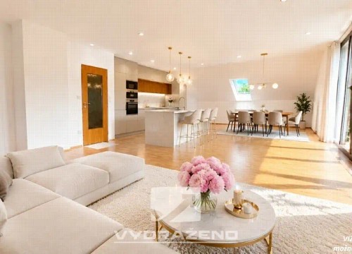 Prodej domu 410 m², pozemek 534 m²