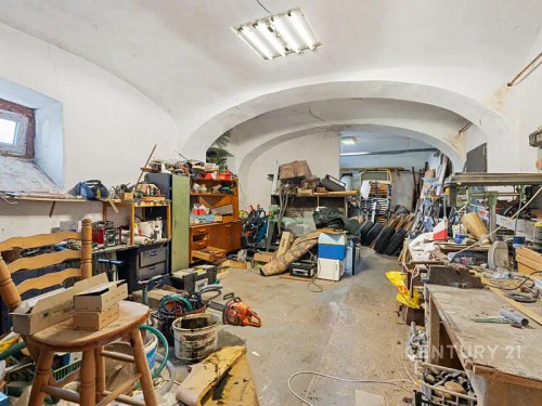 Prodej domu 900 m², pozemek 2785 m²