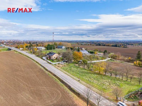 Prodej stavebního pozemku 1353 m²