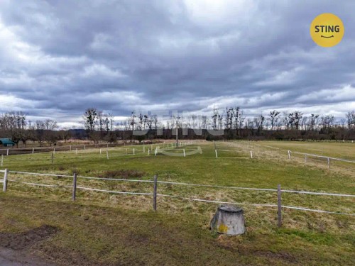 Prodej stavebního pozemku 2306 m²