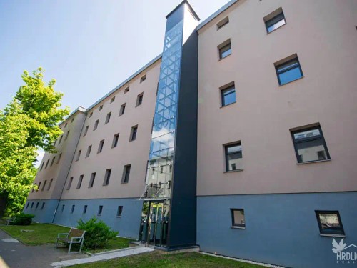 Prodej bytu 1+kk 60 m²