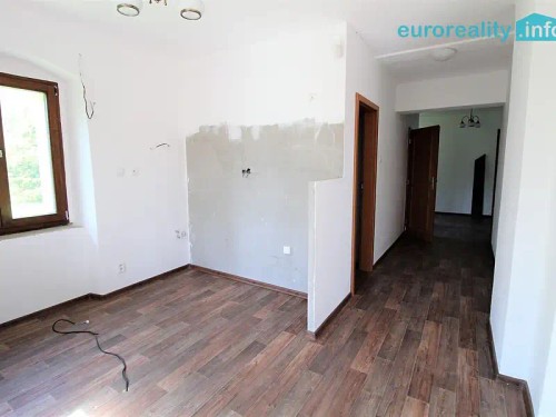 Prodej zemědělské usedlosti 389 m², pozemek 4007 m²