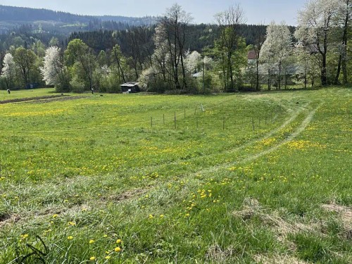 Prodej stavebního pozemku 1183 m²